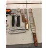 Image 4 : Large group of assorted knives & cleavers