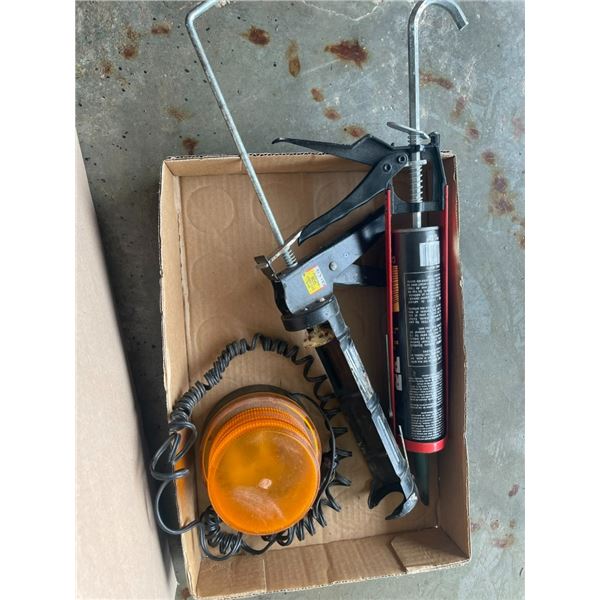 Caulking gun/Beacan light