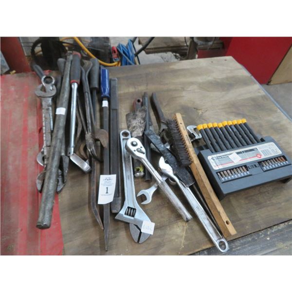 Wrenches, Pry Bar , Screwdriver Set