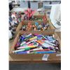 Image 1 : 3 Trays w/Pens, Gaming Figurines, Lunch Box and Toys