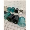Image 5 : LOT OF VARIOUS ANTIQUE GLASS INSULATORS
