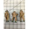Image 3 : ANTIQUE LEAD TOY SOLDIERS