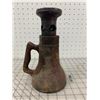 Image 3 : ANTIQUE CAST IRON SCREW JACK