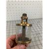 Image 3 : ANTIQUE BRASS ESSEX BRASS CORP ENGINE OILER