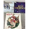 Image 3 : LOT OF 6 LP VINYL RECORDS CHRISTMAS SPECIALS ROCKABILLY ETC