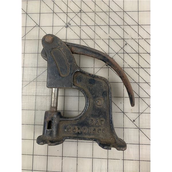 ANTIQUE 1900 REX RIVET PRESS TOOL - Schmalz Auctions