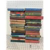 Image 1 : LOT OF VINTAGE AND ANTIQUE BOOKS