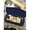 Image 7 : LOT OF VINTAGE ANTIQUE GLASSES SUNGLASSES CASES SOME BROKEN