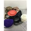 Image 1 : LOT OF VINTAGE LADY'S HATS