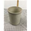 Image 2 : 1 GALLON MEDALTA CROCK SOME CHIPS NO CRACKS