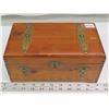 Image 2 : Cedar box with costume jewellery