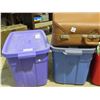 Image 2 : Lot of plastic tubs and brown leather travelling case