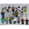 Image 1 : Lot of Roblox figurines and accessories