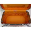 Image 3 : Orange Samsonite travel case with cosmetic tray and key, vg condition