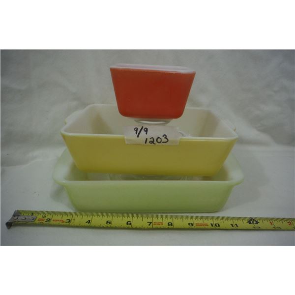 Pyrex Red 501, 502 yellow, 222 lime