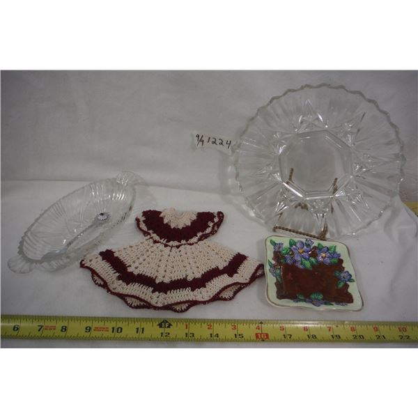 Pot holder, trinket dish, clear serving dishes