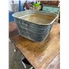 Image 3 : Square galvanzied tub - 20"
