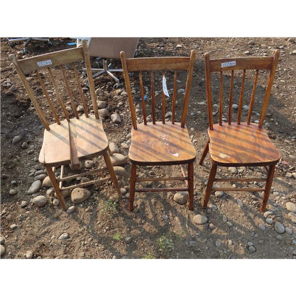 3 Vintage Wooden Chairs - Great for a winter project 15.25"x 14.5"