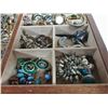 Image 6 : Jewelry box with contents