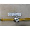 Image 2 : SMURFETTE WATCH, WINDS, NEEDS REPAIR