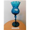 Image 1 : TEAL/AQUA TALL TWISTED STEM GOBLET/VASE