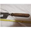 Image 3 : Old meat hatched, wooden handle