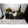 Image 3 : RARE BRASS AND WOOD STOCK MARKET BEAR AND BULL 1930’S BOOKENDS