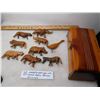 Image 1 : HAND CARVED WOODEN AFRICAN ANIMALS WITH TRINKET BOX