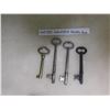 Image 2 : FOUR OLD SKELETON KEYS