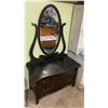 Image 1 : Dresser and mirror - Princess dresser, maple - bevelled mirror - 41"W