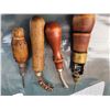 Image 3 : 4 vintage wooden handled leather working tools
