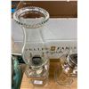 Image 4 : Pair of #2 coal oil lamps - Colonial, comes with chimneys