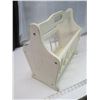 Image 3 : white magazine rack