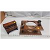 Image 1 : Collectors items - Wooden smoking pipe stand, with 4 pipes and dish & wooden piano cigg dispenser