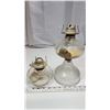 Image 4 : Pair of clear glass oil lamps, no chimney - round