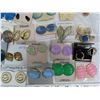 Image 3 : Tin of Assorted Vintage earrings