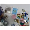 Image 2 : Tin of Assorted Vintage earrings