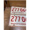 Image 2 : Pair of 1971 Saskatchewan license plates