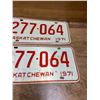 Image 3 : Pair of 1971 Saskatchewan license plates