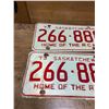Image 2 : Pair of 1973 Saskatchewan license plates