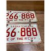 Image 3 : Pair of 1973 Saskatchewan license plates