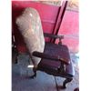 Image 6 : Antique Chair 28.5"x 25"x 37"