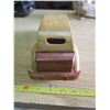 Image 4 : wooden car model