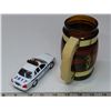 Image 3 : RCMP mug & NYC police car