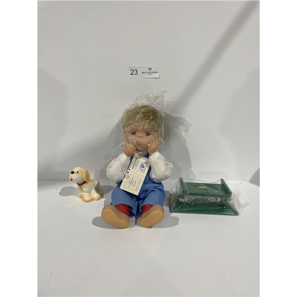 The Ashton Drake Galleries "Friend In Need Is a Friend Indeed"