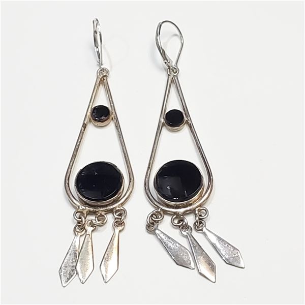 S358-104 SILVER BLACK ONYX EARRINGS