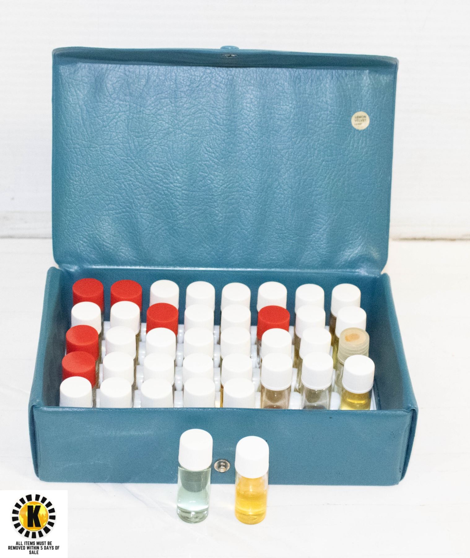 Avon Reps Case VINTAGE AVON REP DEMONSTRATOR CASE BOX 35 PERFUME