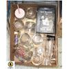 Image 1 : BOX OF VINTAGE BEER MUGS, BAR GLASSES AND