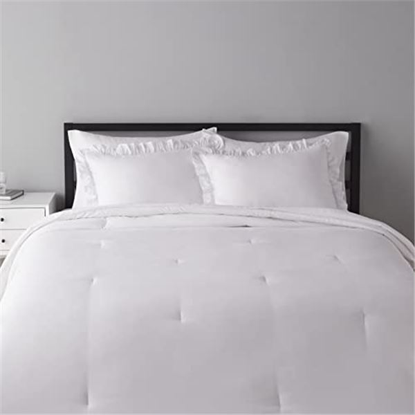 NEW AMZ BASICS 7 PIECE RUFFLE EDGE QUEEN SIZE