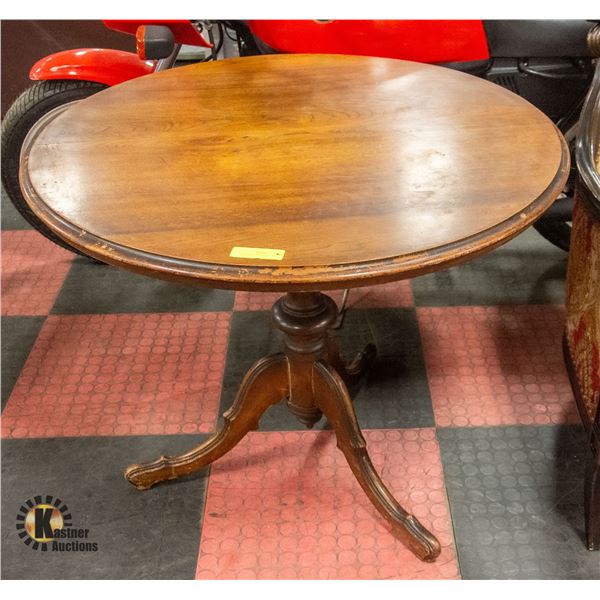 VINTAGE ROUND WOOD TABLE 36" X 29"
